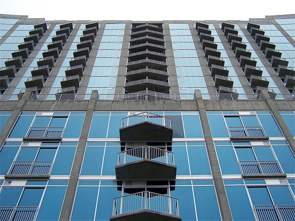 encore condo building nashville