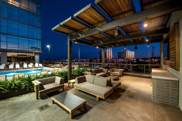 Twelve Twelve Nashville rooftop pool and lounge area with skyline views